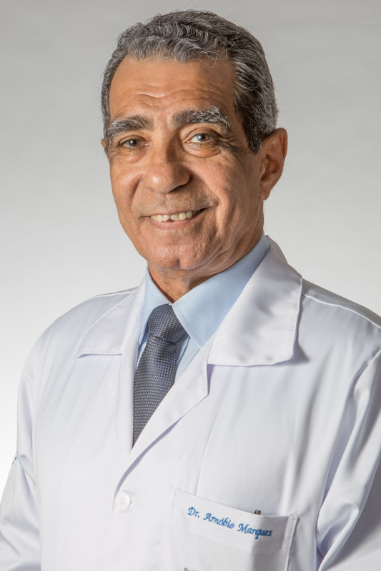 Dr. Arnóbio Marques